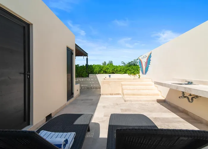 Luxurious Penthouse With Jungle View & Private Pool Apartment